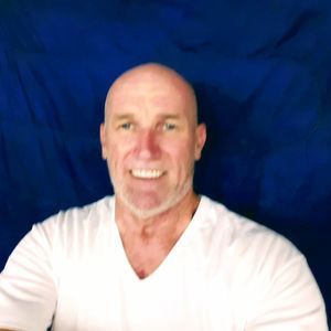 Meet your Posher, Troy